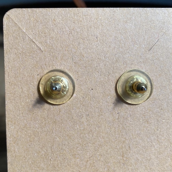 Gemstone Rose Quartz Chipped Stone and Gold Tone Dangle Drop Earrings 2 Pairs - Picture 5 of 9